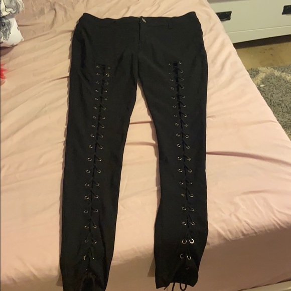 Lace jeans - Picture 2 of 2